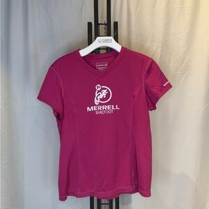 Merrell Women's Fuchsia Short‎ Sleeve Tee